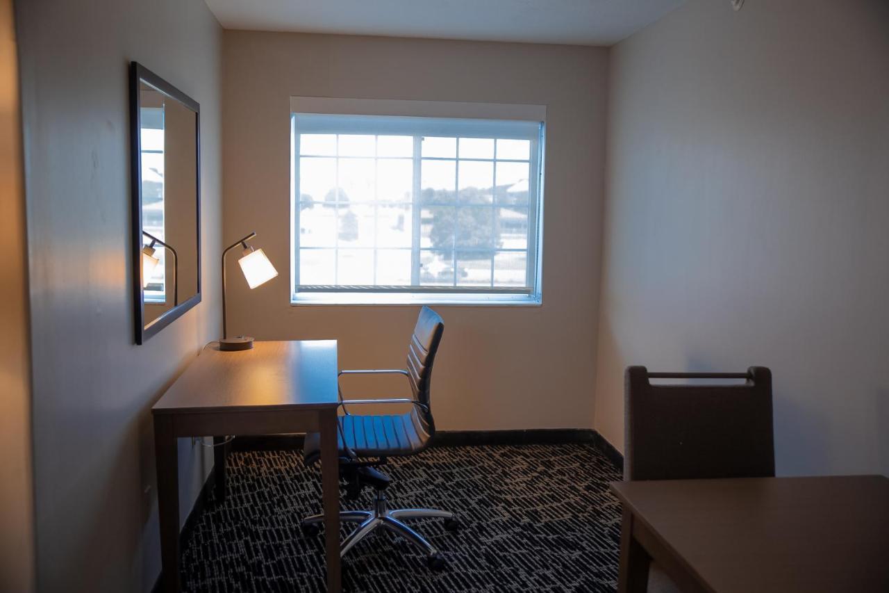 Clarion Pointe Indianapolis Airport Hotel Plainfield Eksteriør billede