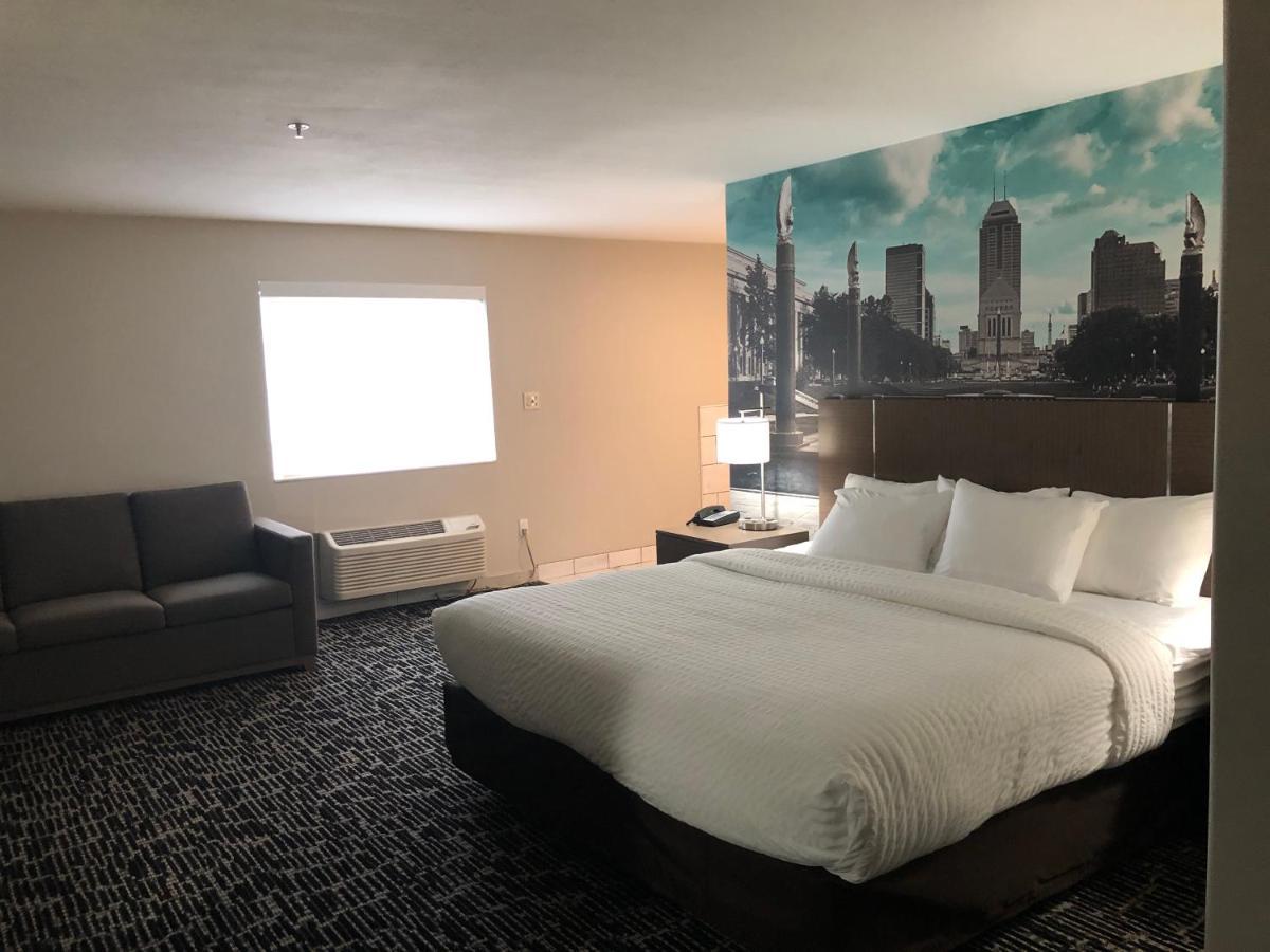 Clarion Pointe Indianapolis Airport Hotel Plainfield Eksteriør billede