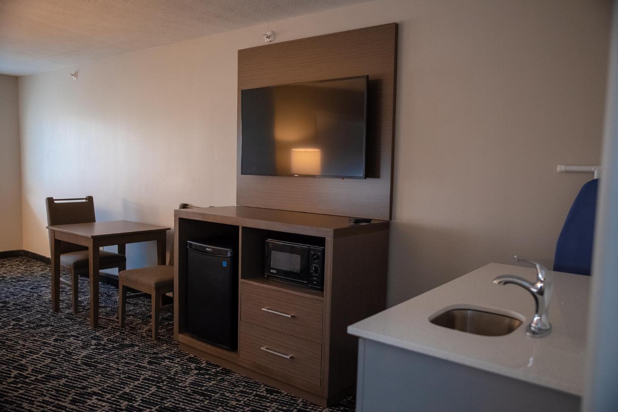 Clarion Pointe Indianapolis Airport Hotel Plainfield Værelse billede